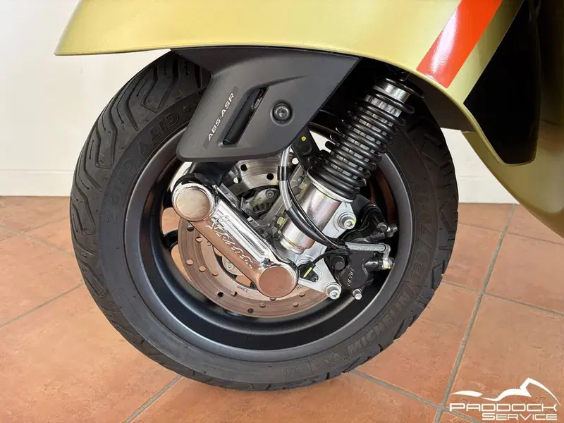 Vespa GTS 300 Super Sport (2023 - 24) (14)