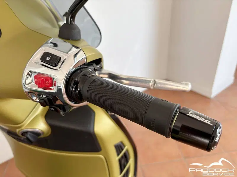 Vespa GTS 300 Super Sport (2023 - 24) (16)