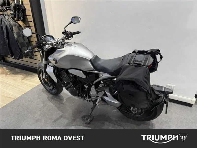 Honda CB 1000 R (2021 - 25) (6)