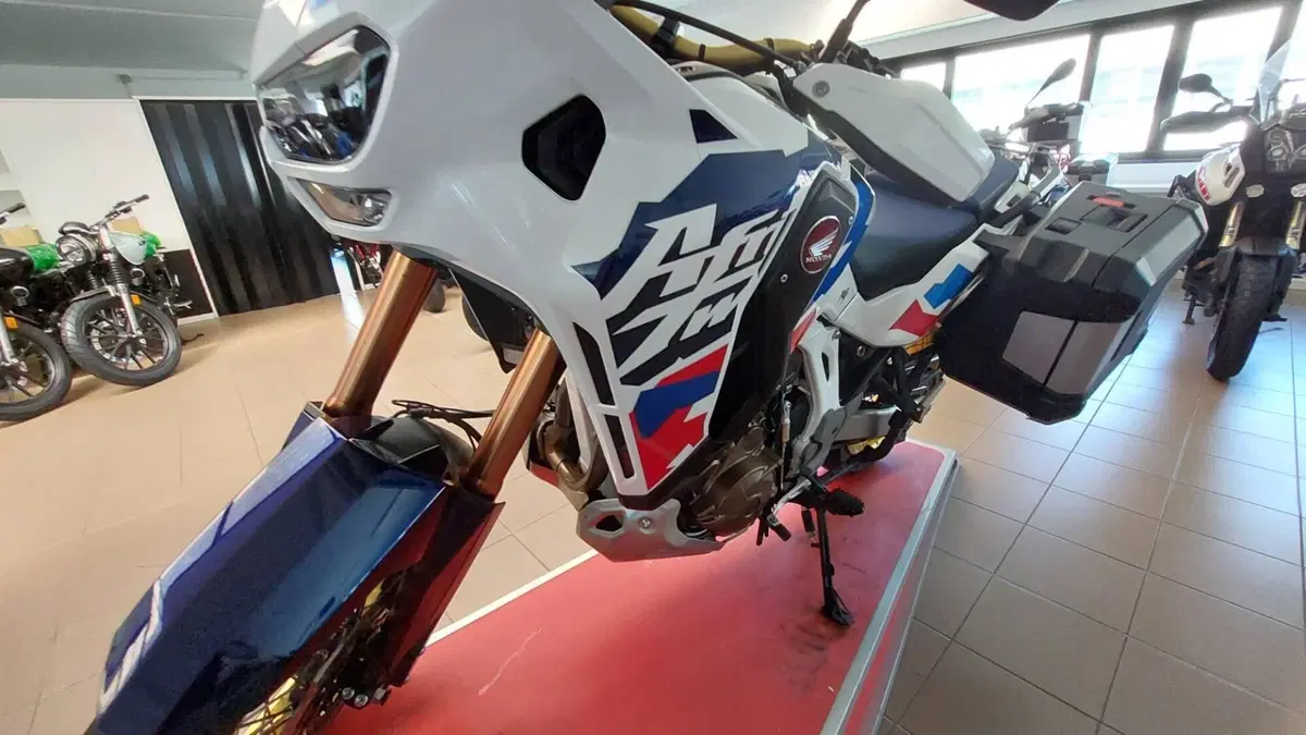 Honda Africa Twin CRF 1100L Adventure Sports (2024 - 26) (2)