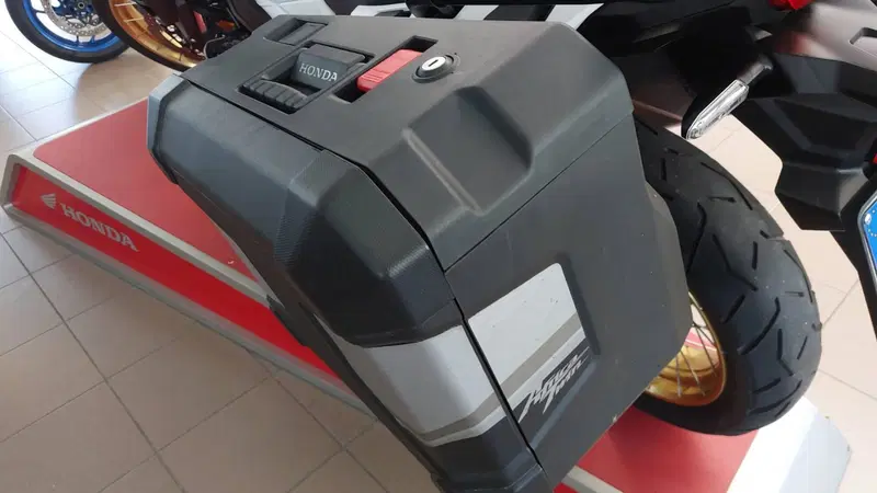 Honda Africa Twin CRF 1100L (2024 - 26) (5)