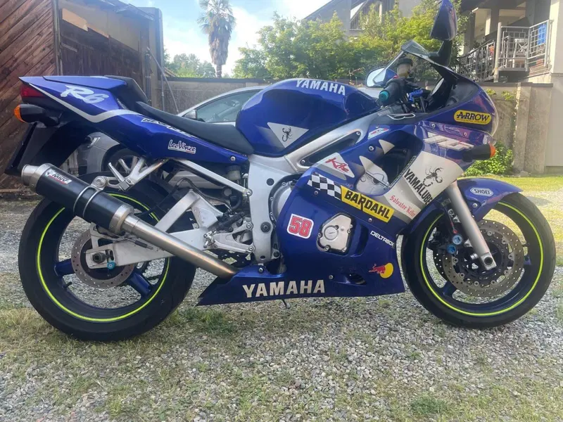 Yamaha YZF R6 (1999 - 00)
