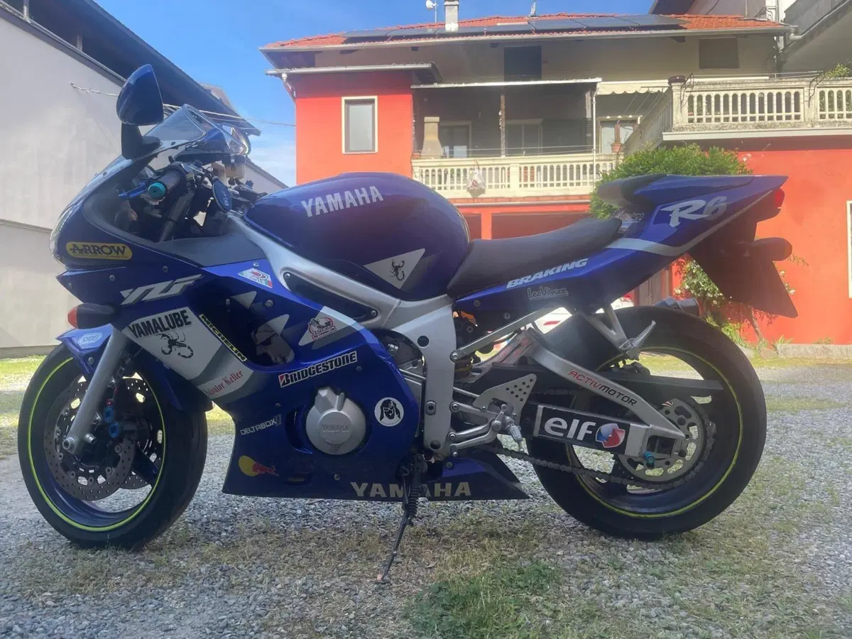 Yamaha YZF R6 (1999 - 00) (2)
