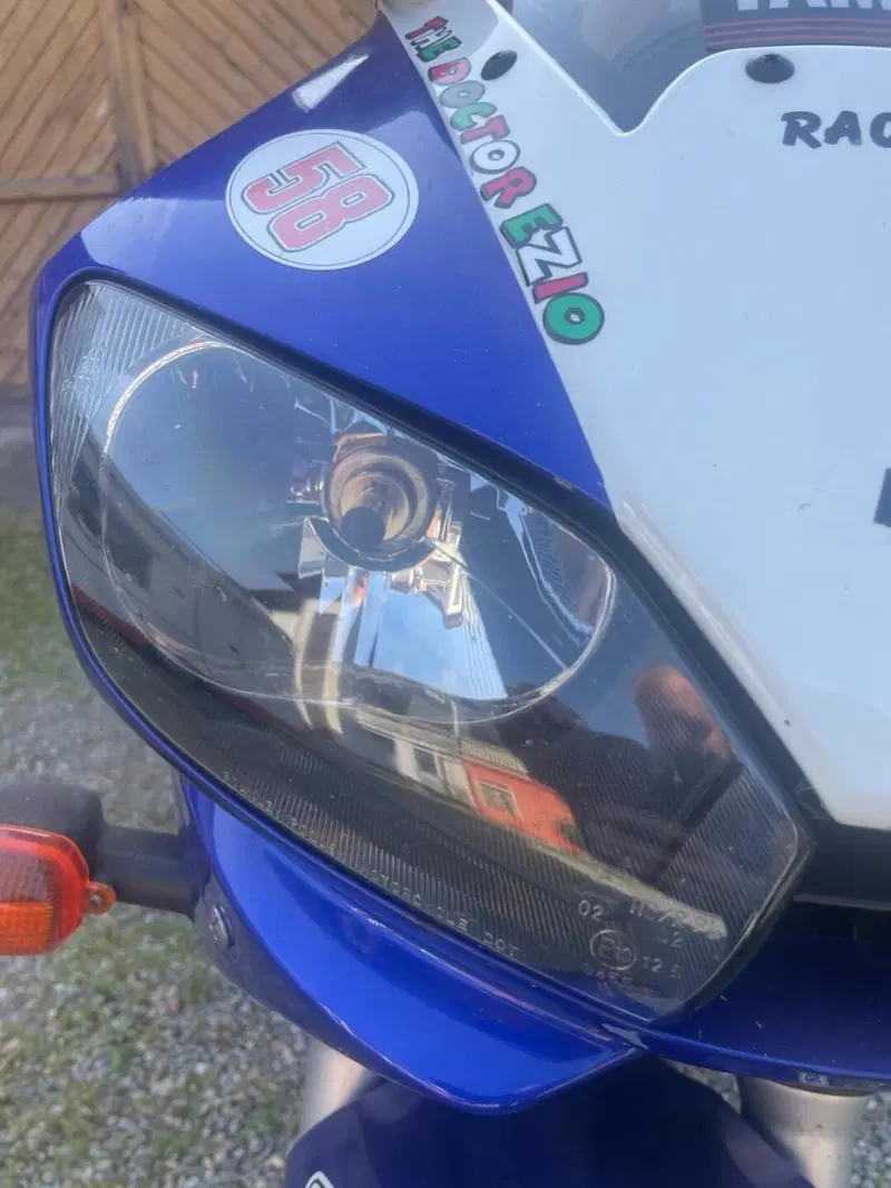 Yamaha YZF R6 (1999 - 00) (9)