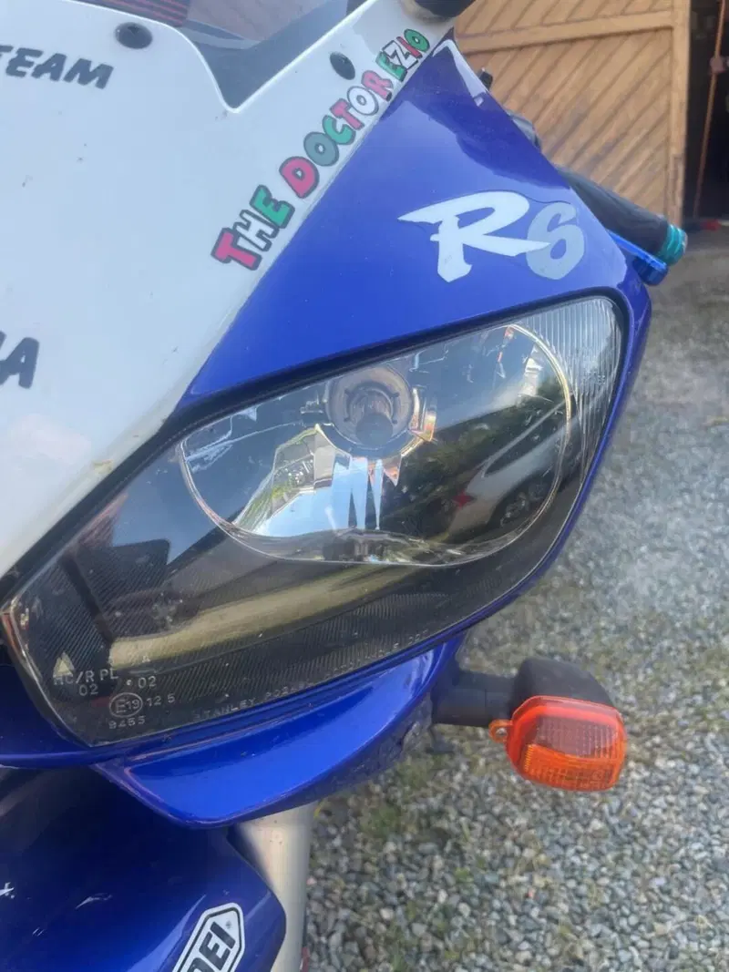 Yamaha YZF R6 (1999 - 00) (10)