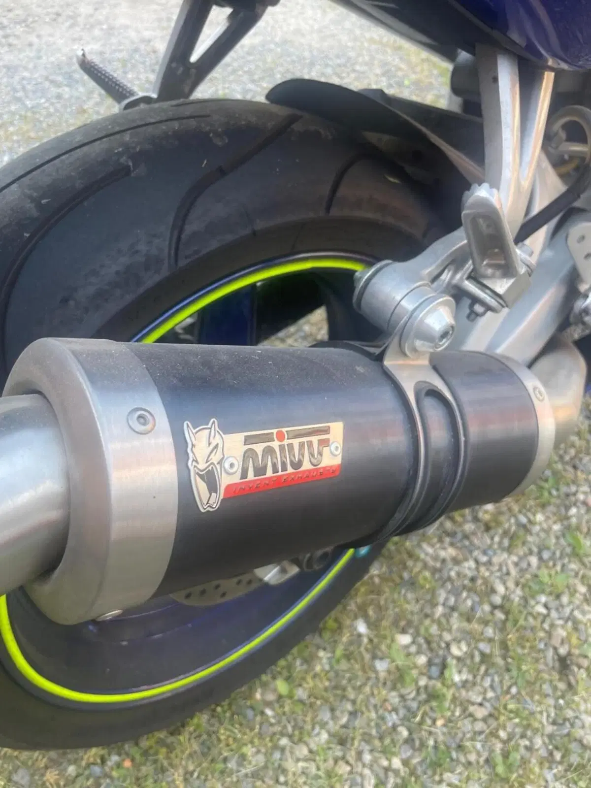 Yamaha YZF R6 (1999 - 00) (16)