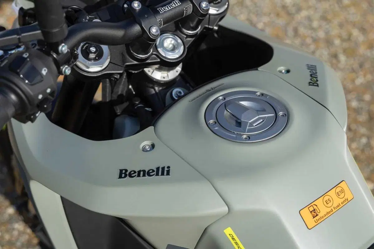Benelli BKX 300 e BKX 300 S: arriva il monocilindrico da 292 cc che aspettavamo (10)