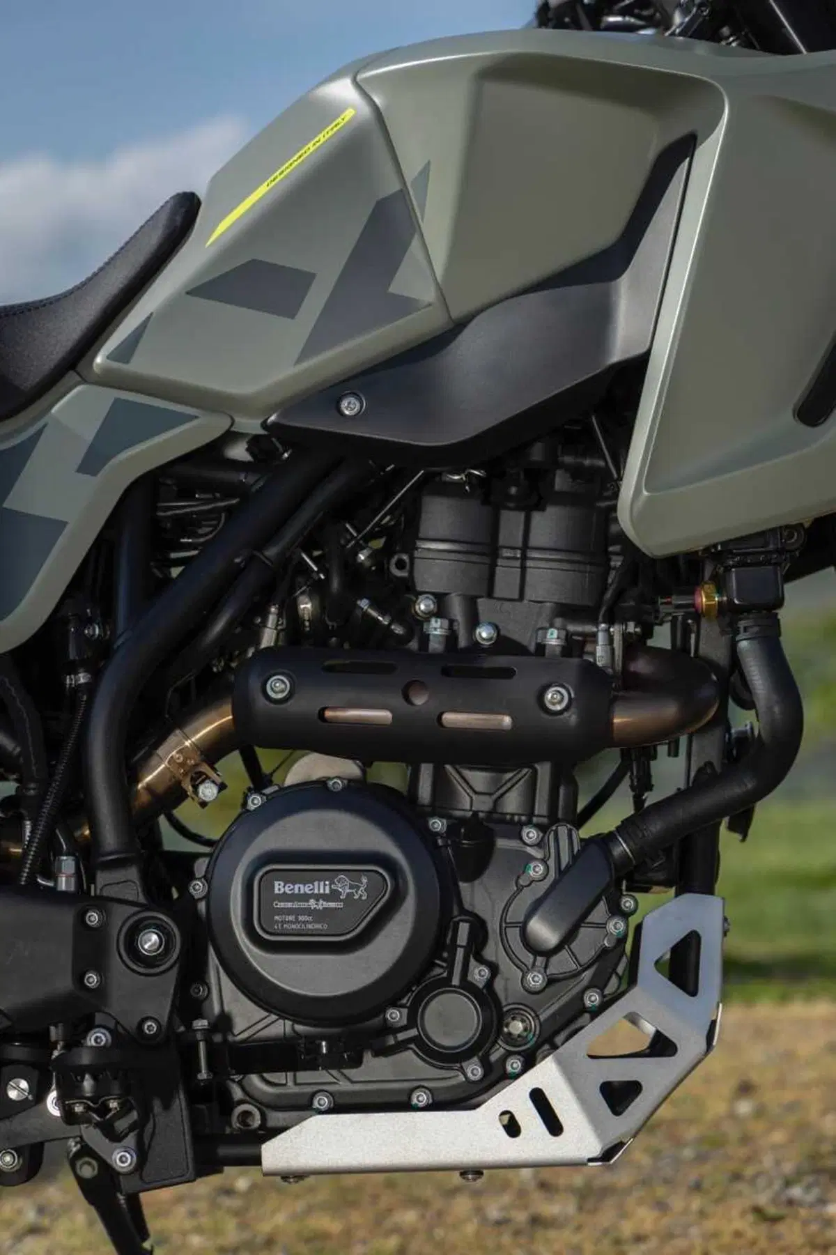 Benelli BKX 300 e BKX 300 S: arriva il monocilindrico da 292 cc che aspettavamo (16)