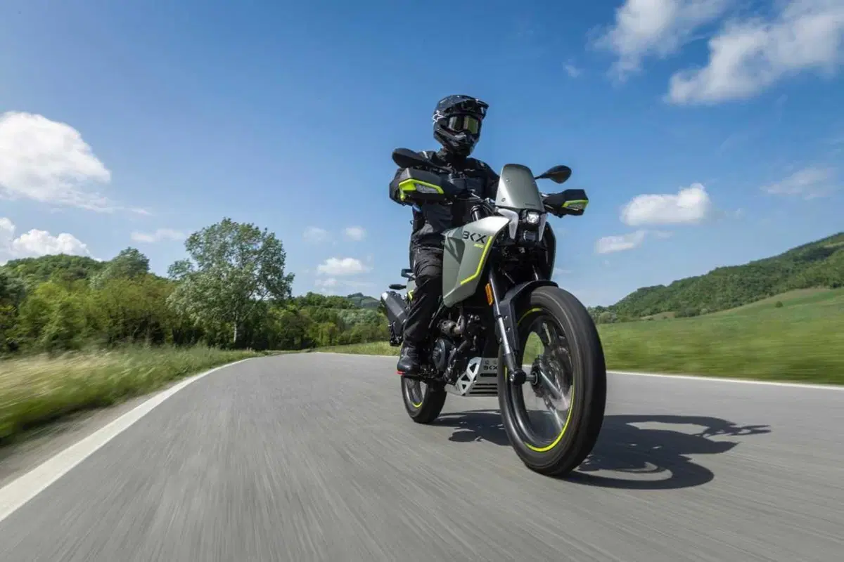 Benelli BKX 300 e BKX 300 S: arriva il monocilindrico da 292 cc che aspettavamo (32)