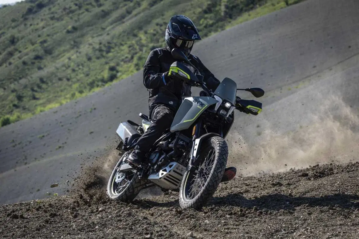 Benelli BKX 300 e BKX 300 S: arriva il monocilindrico da 292 cc che aspettavamo (33)