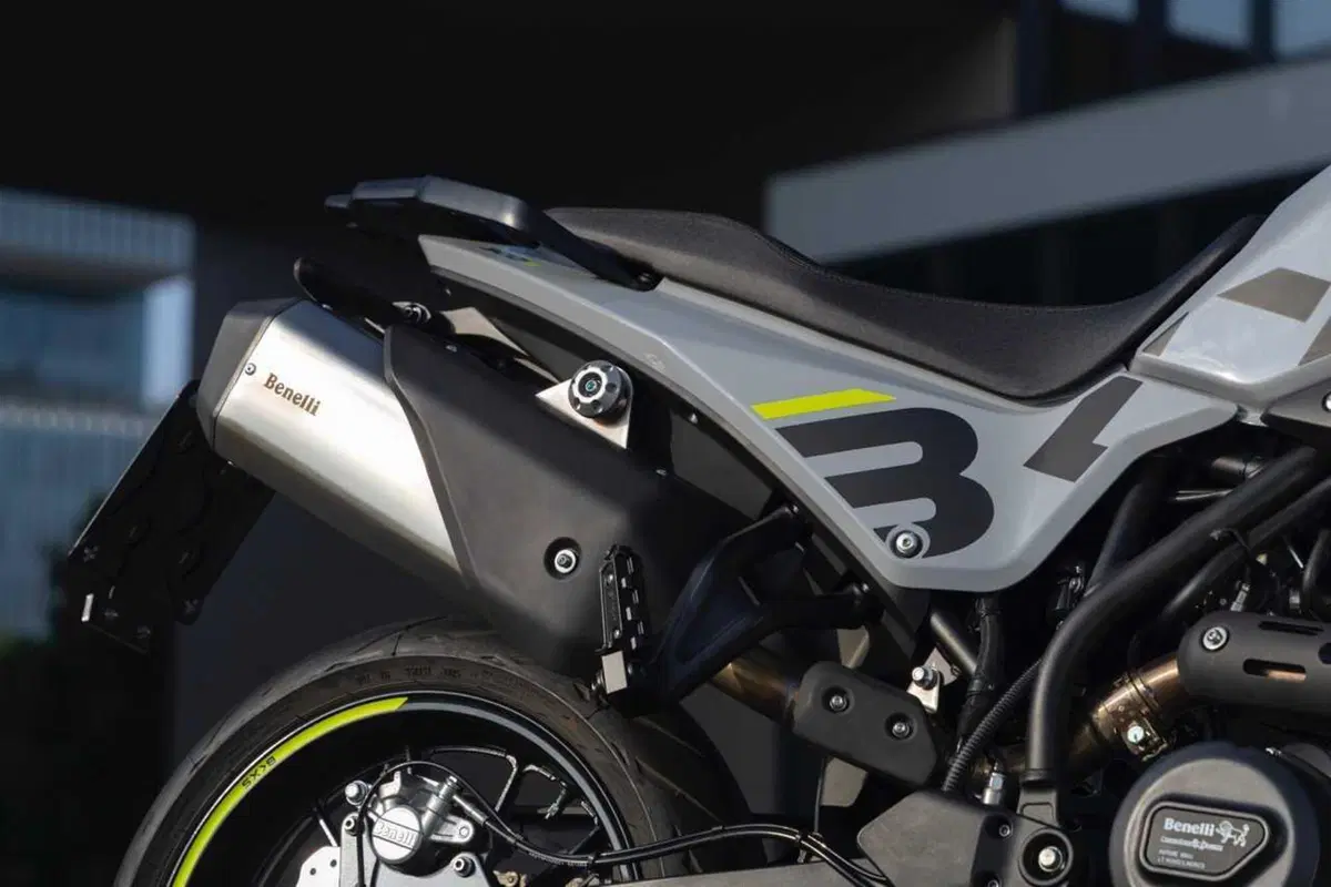 Benelli BKX 300 e BKX 300 S: arriva il monocilindrico da 292 cc che aspettavamo (5)