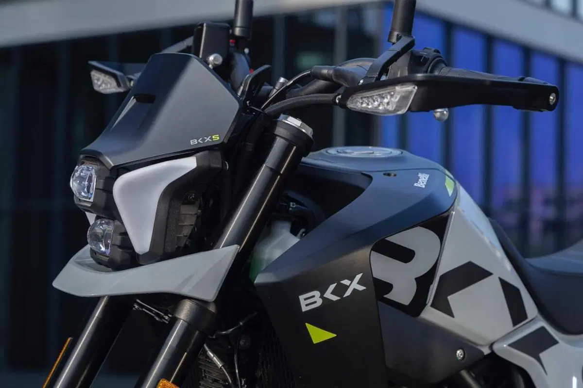 Benelli BKX 300 e BKX 300 S: arriva il monocilindrico da 292 cc che aspettavamo (12)