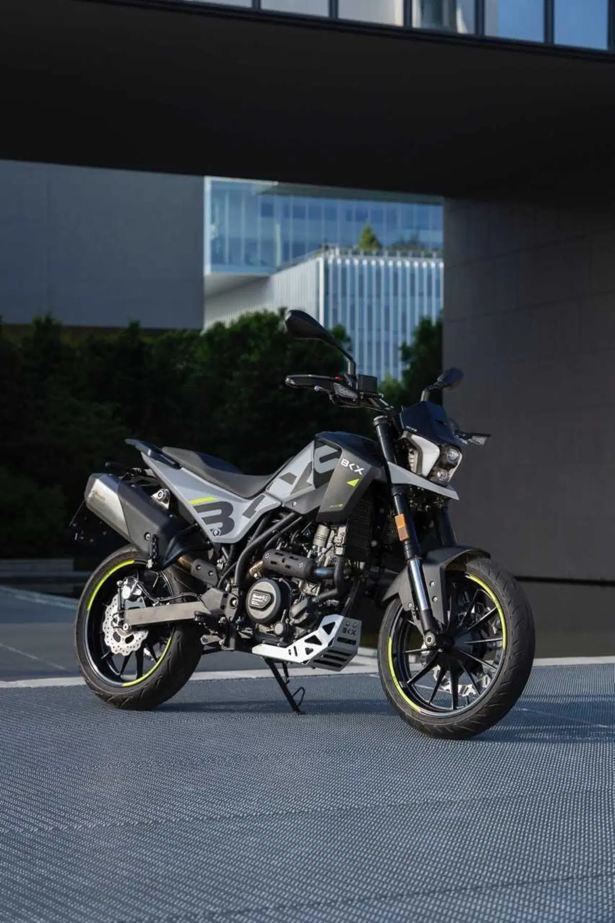 Benelli BKX 300 e BKX 300 S: arriva il monocilindrico da 292 cc che aspettavamo (16)