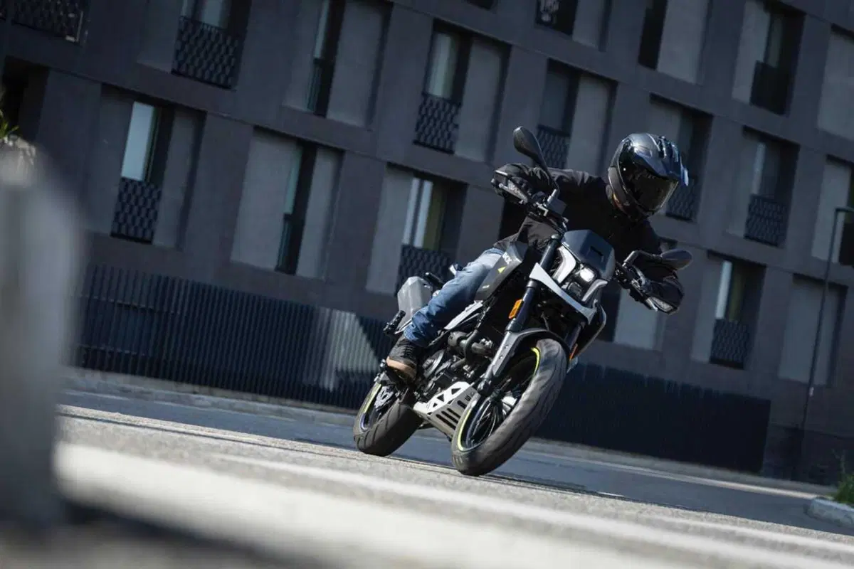 Benelli BKX 300 e BKX 300 S: arriva il monocilindrico da 292 cc che aspettavamo (29)