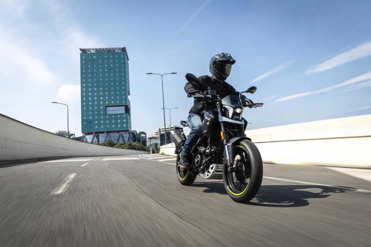 Benelli BKX 300 e BKX 300 S: arriva il monocilindrico da 292 cc che aspettavamo (31)