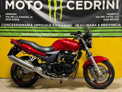 Kawasaki ZR-7 (2001 - 04) usata