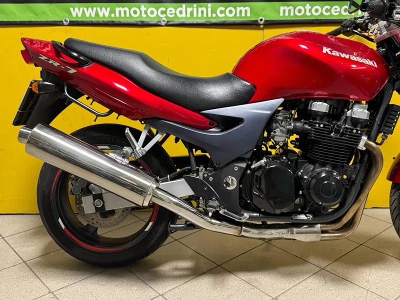 Kawasaki ZR-7 (2001 - 04) (5)