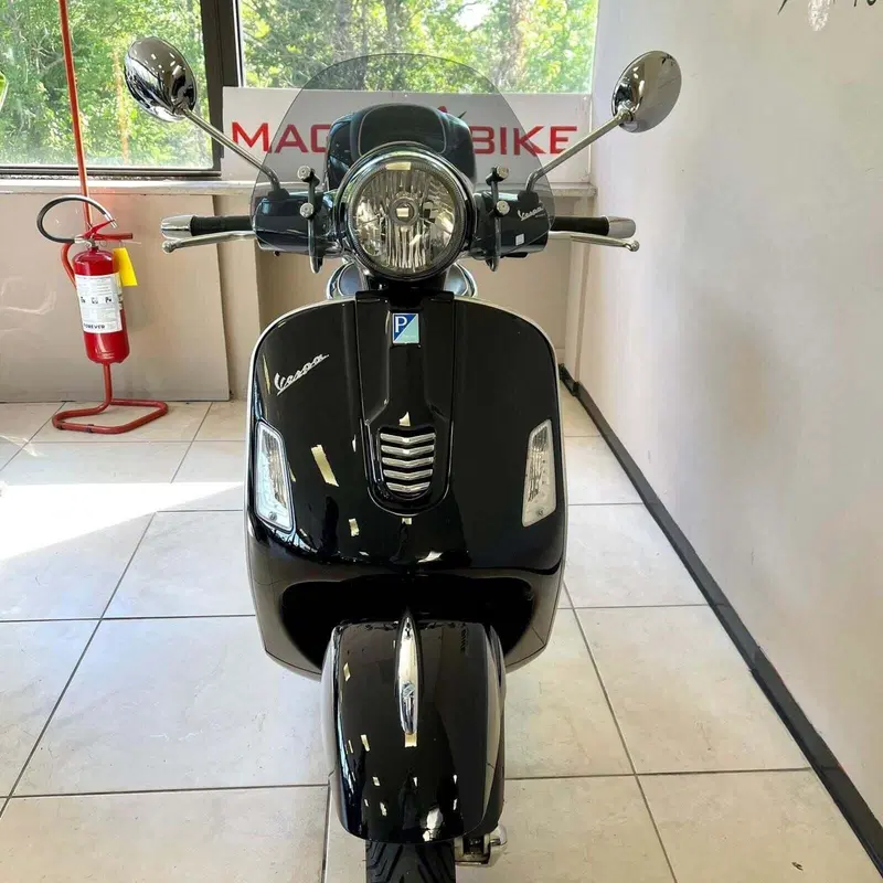 Vespa GTS 300 Super (2008 - 16) (5)