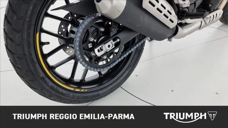 Triumph Tracker 400 (2026) (15)
