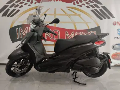 Piaggio Beverly 300 ABS-ASR (2021 - 25) usata