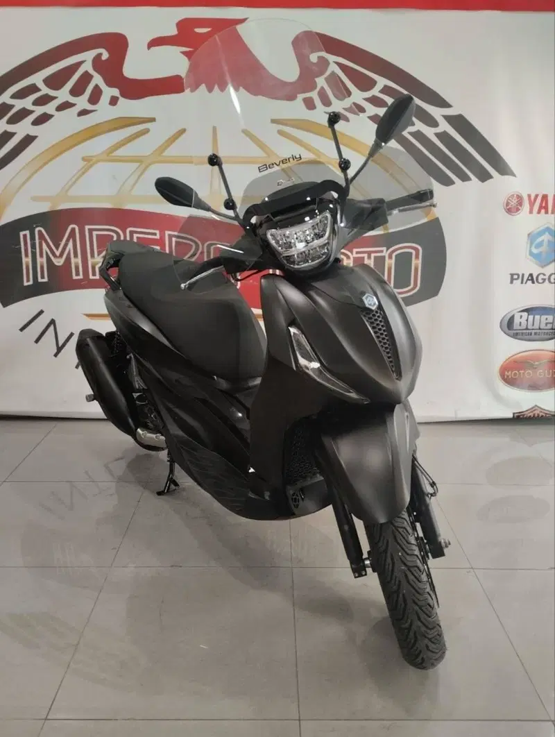 Piaggio Beverly 300 ABS-ASR (2021 - 25) (3)