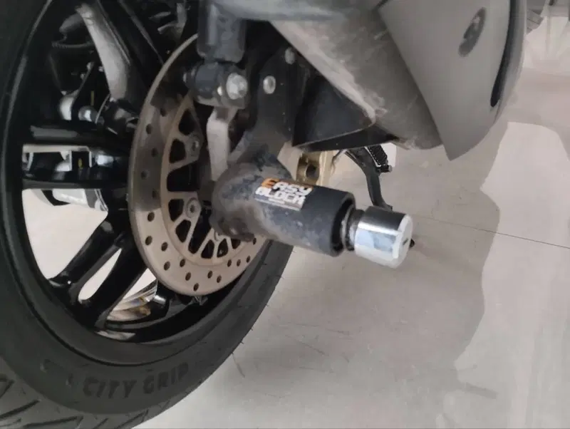 Piaggio Beverly 300 ABS-ASR (2021 - 25) (7)