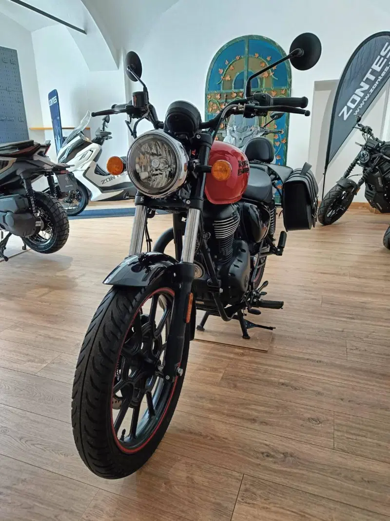 Royal Enfield Meteor 350 (2021 - 26) (2)