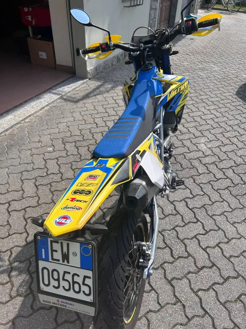 Valenti Racing SM 125 Z (2020 - 22) (4)
