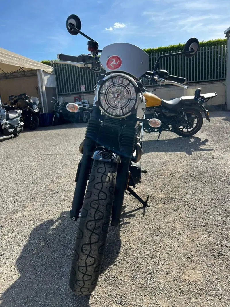 Triumph Street Twin 900 (2017 - 18) (2)