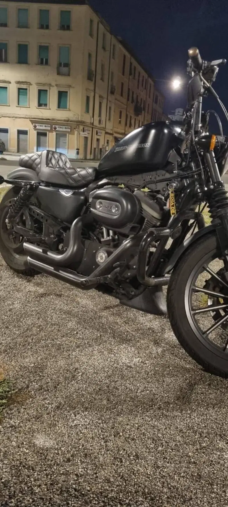 Harley-Davidson 883 Iron (2009 - 11) - XL 883N (2)