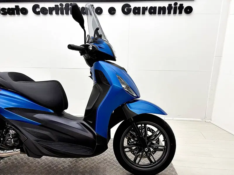 Piaggio Beverly 300 S ABS-ASR (2021 - 25) (9)