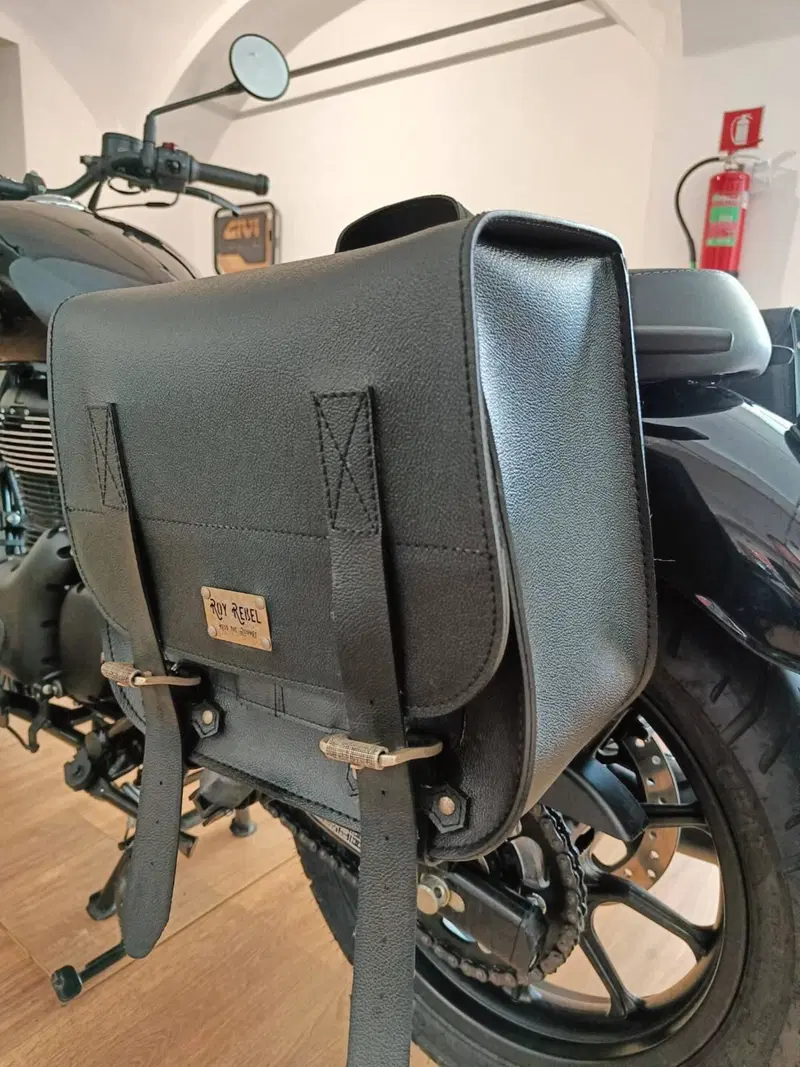Royal Enfield Meteor 350 (2021 - 26) (2)