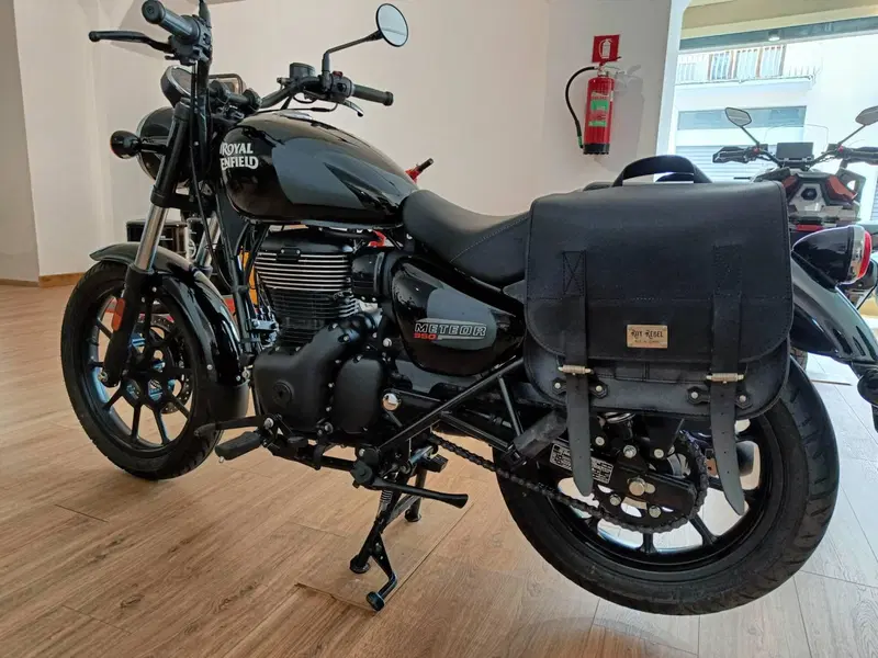 Royal Enfield Meteor 350 (2021 - 26) (3)