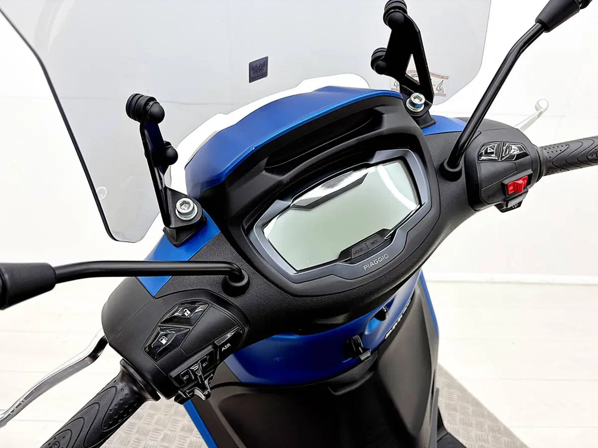 Piaggio Beverly 300 S ABS-ASR (2021 - 25) (18)
