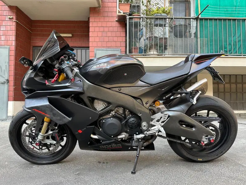 Aprilia RSV4 1100 Factory (2019 - 20) (4)