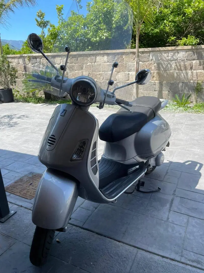 Vespa Granturismo 200 L
