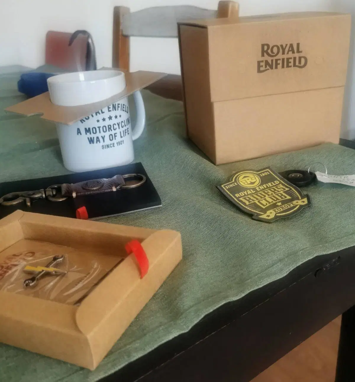 Royal Enfield HNTR 350 (2022 - 26) (6)