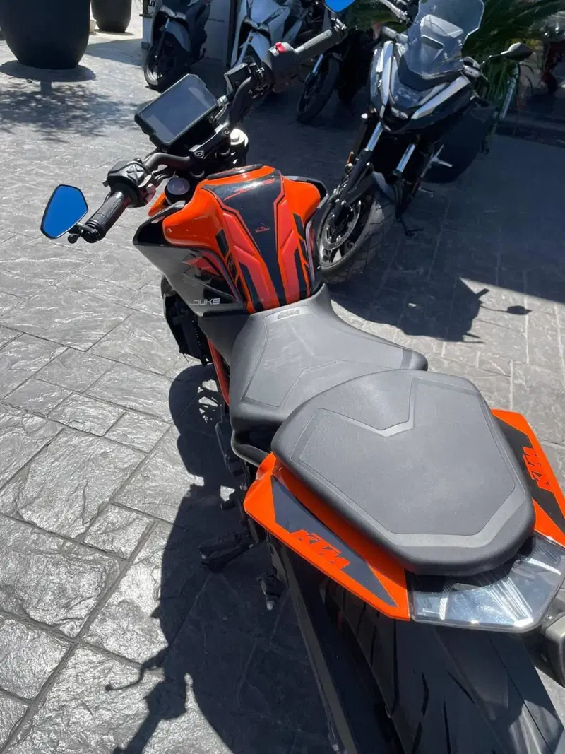 KTM 390 Duke (2024 - 25) (2)