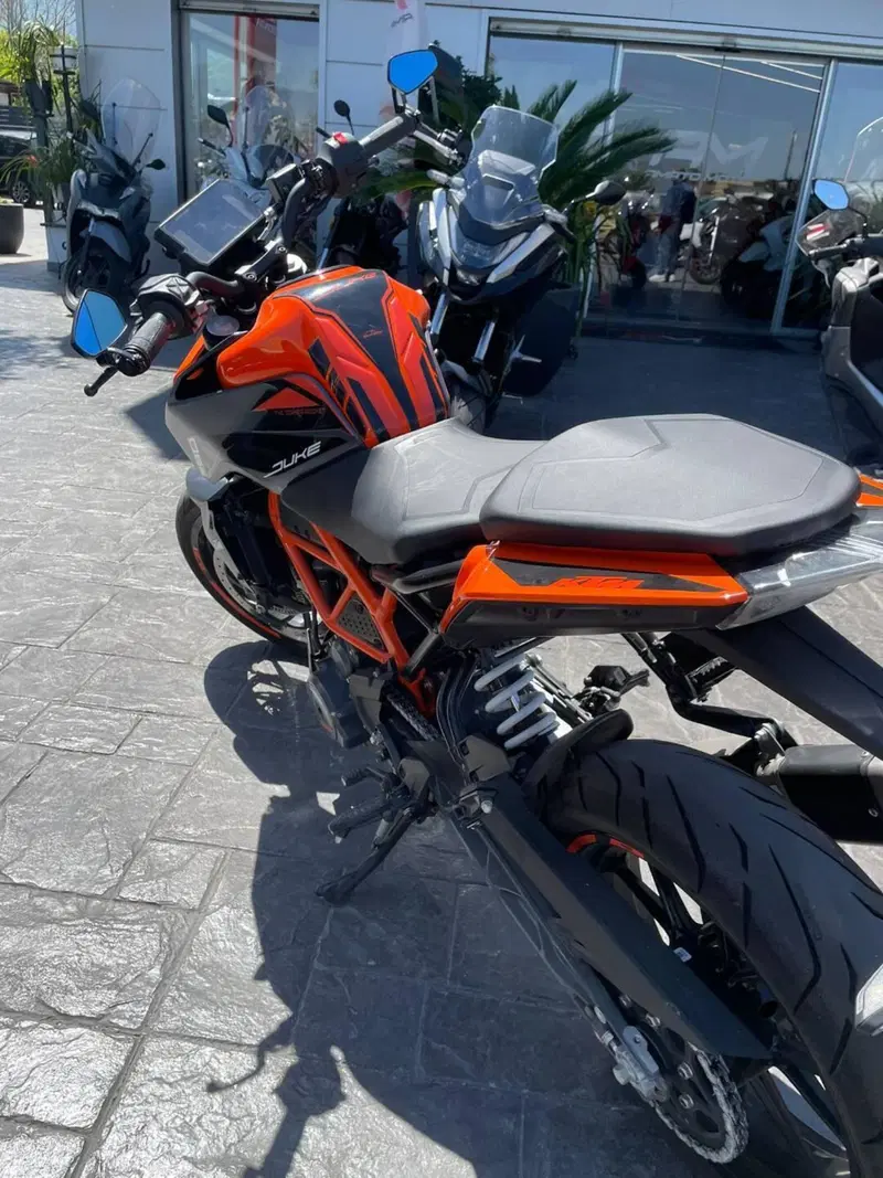KTM 390 Duke (2024 - 25) (3)