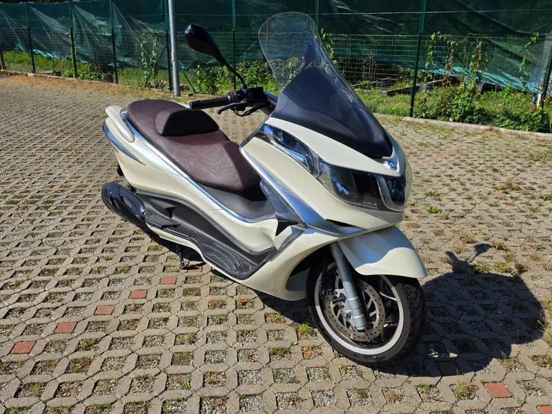 Piaggio X10 350 ie (2011 - 17)