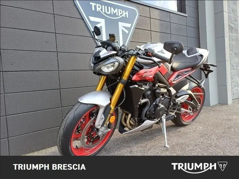 Triumph Street Triple 765 RX (2026) (12)