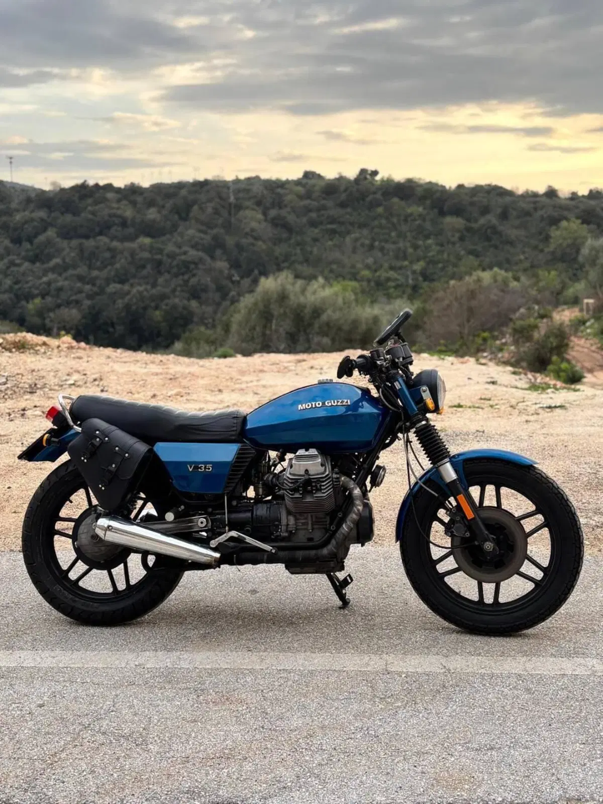 Moto Guzzi V35 (2)