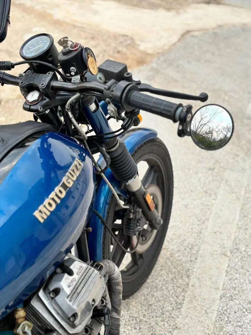 Moto Guzzi V35 (3)