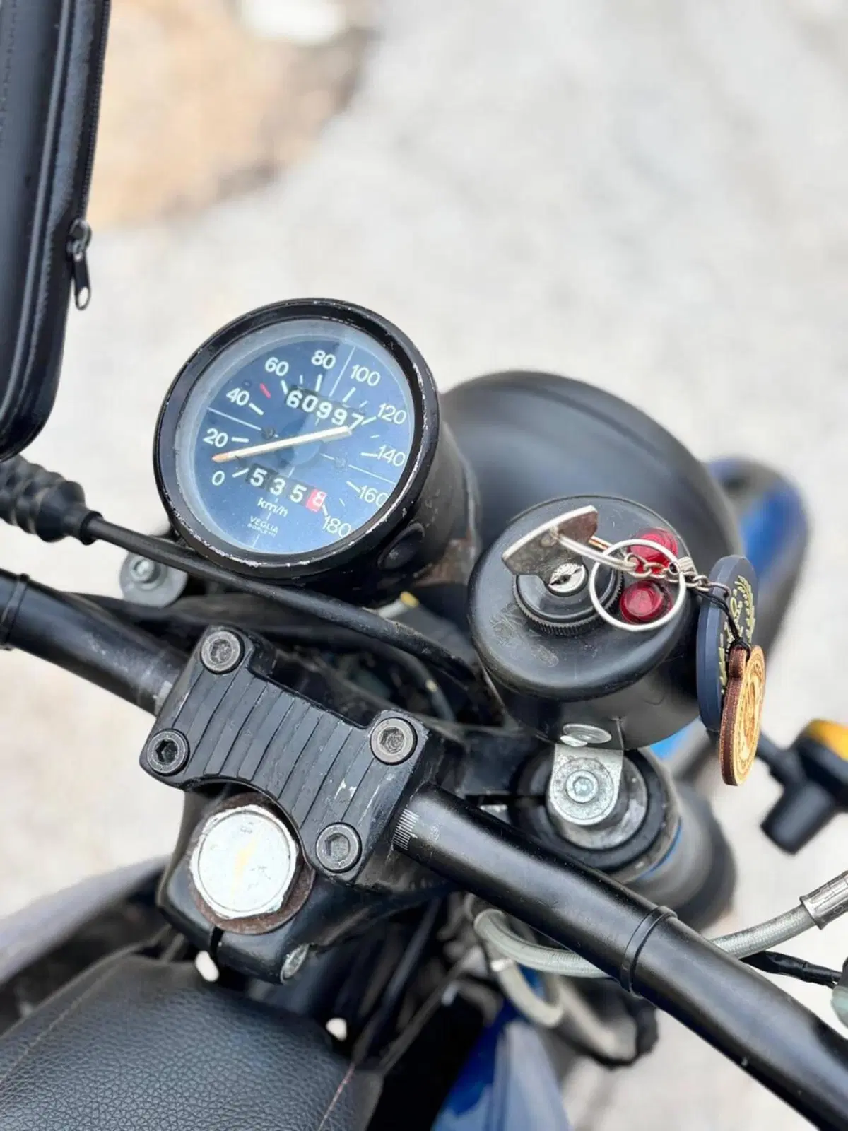 Moto Guzzi V35 (6)
