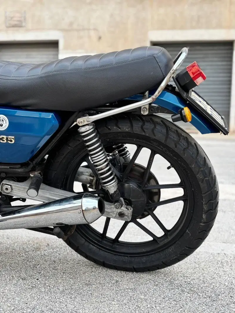Moto Guzzi V35 (10)