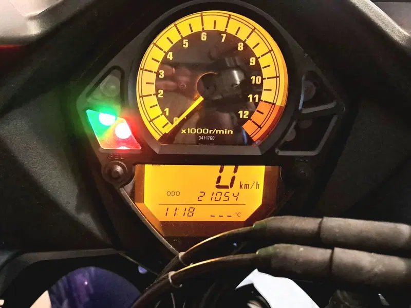 Suzuki SV 650 S (2003 - 06) (2)