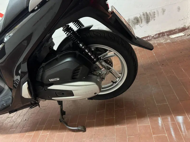 Honda SH 150i (2017 - 19) (3)