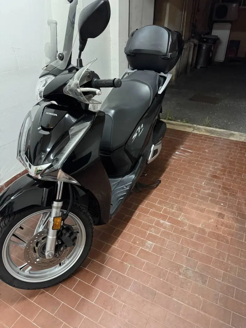 Honda SH 150i (2017 - 19) (4)