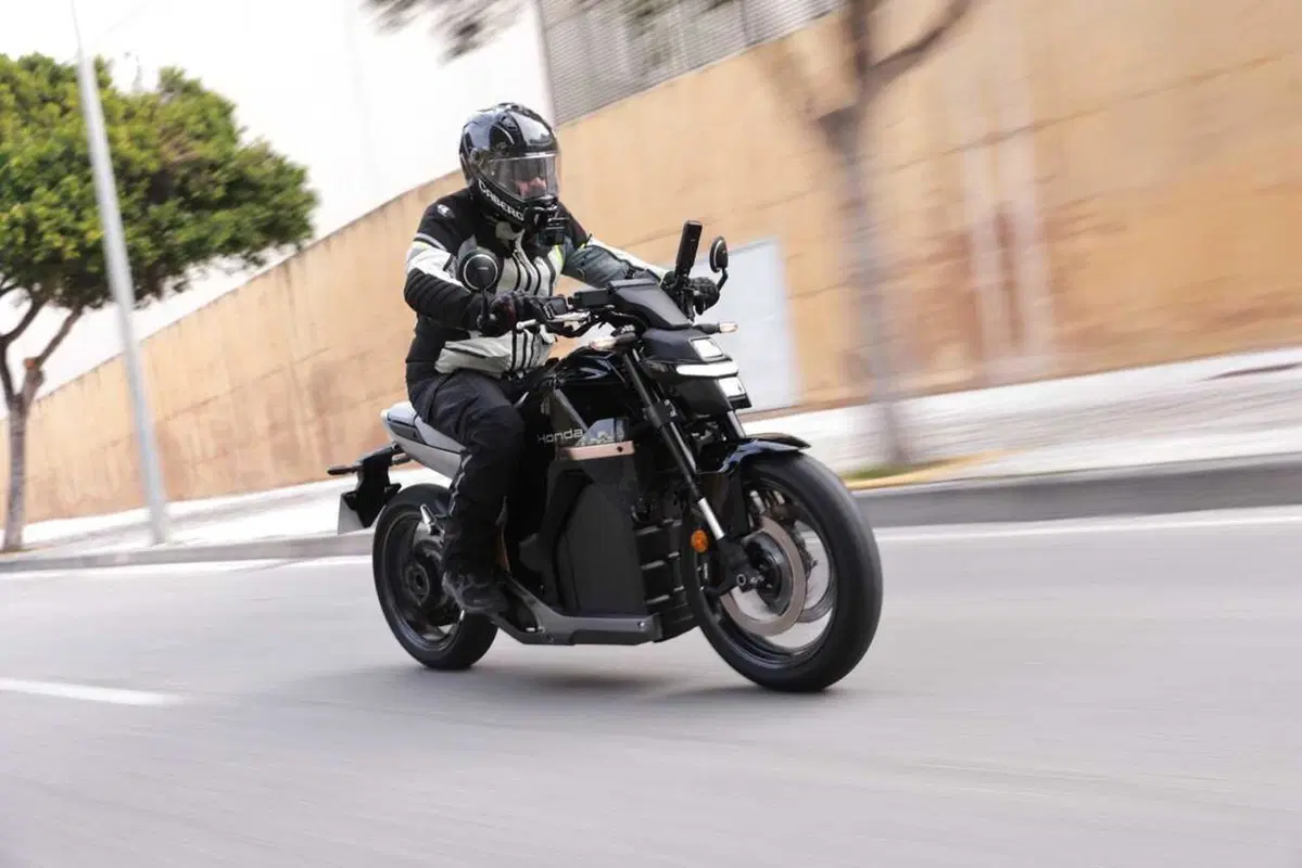 Honda WN7: il nostro TEST della prima moto elettrica di HONDA! [VIDEO] (30)