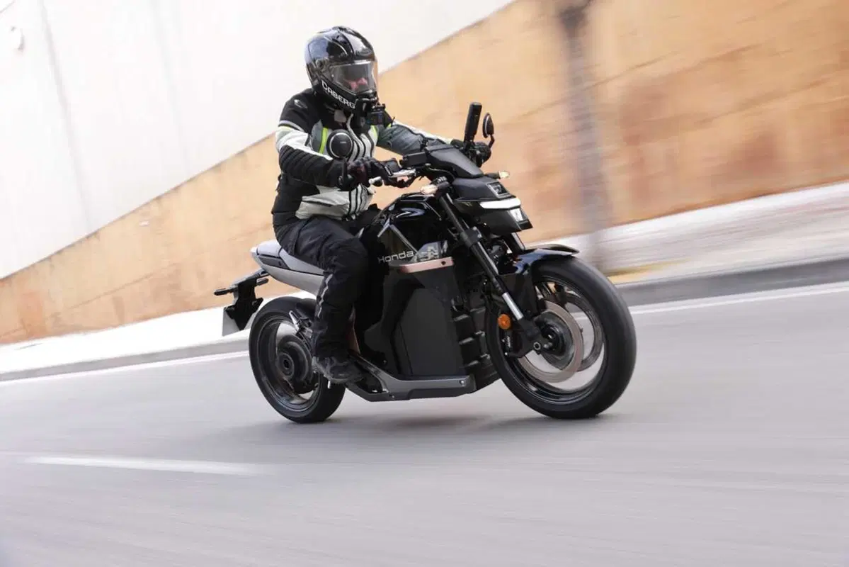 Honda WN7: il nostro TEST della prima moto elettrica di HONDA! [VIDEO] (31)